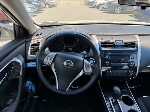Used 2014 Nissan Altima 2.5 S FWD image 14