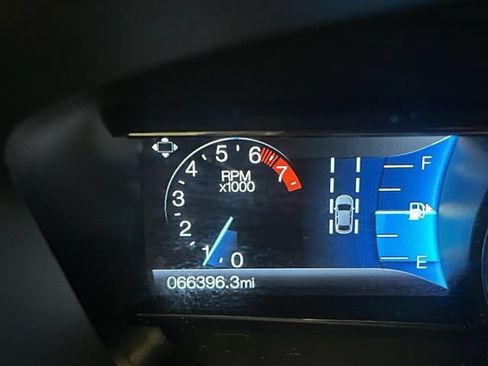 Used 2018 Ford Explorer Limited w/ Equipment Group 301A AWD/4WD image 24