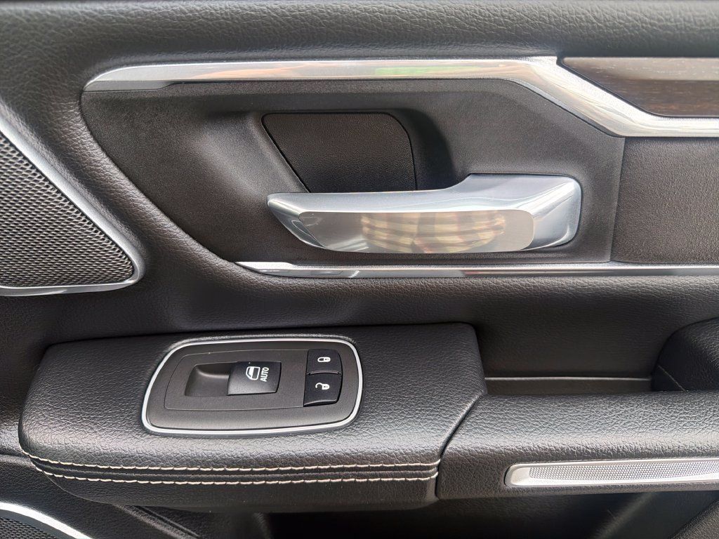 Used 2022 RAM 1500 Laramie AWD/4WD image 25