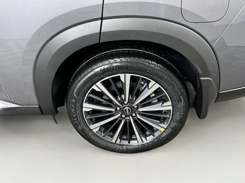 New 2026 Nissan Pathfinder Platinum image 26