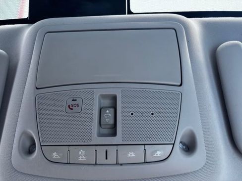 Used 2022 Nissan Rogue Sport SL w/ Premium Package image 29