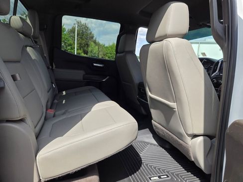 Used 2019 GMC Sierra 1500 SLT w/ SLT Premium Package AWD/4WD image 15