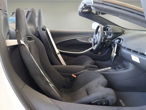 New 2026 McLaren Artura Spider RWD image 16