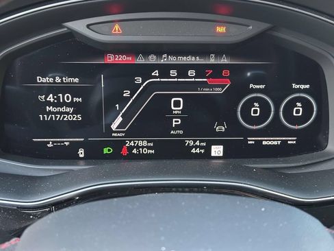 Used 2024 Audi RS Q8 AWD/4WD image 28