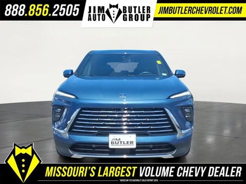 Used 2025 Buick Enclave Preferred FWD image 29