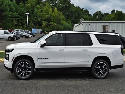 New 2026 Chevrolet Suburban RST w/ Comfort Package AWD/4WD image 4