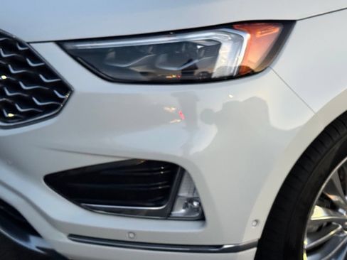 Used 2020 Ford Edge Titanium w/ Equipment Group 301A AWD/4WD image 10