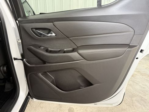 Used 2018 Chevrolet Traverse LT AWD/4WD image 10