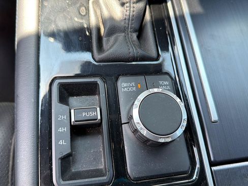 Used 2023 Toyota Tundra Platinum AWD/4WD image 19