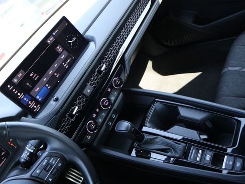 Certified 2023 Honda Accord Sport image 18