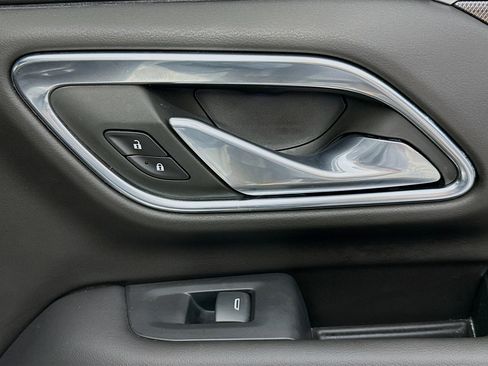 Used 2021 GMC Yukon AT4 image 30