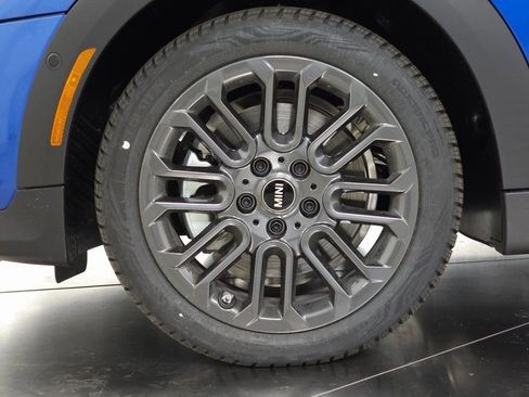 New 2025 MINI Cooper S image 8