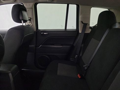 Used 2015 Jeep Compass Sport w/ Power Value Group FWD image 18