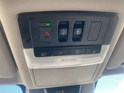 Used 2023 Nissan Rogue Platinum w/ Platinum Premium Package FWD image 25