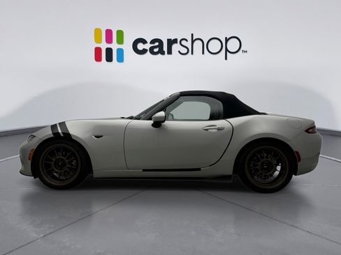 Used 2017 MAZDA MX-5 Miata Grand Touring image 2