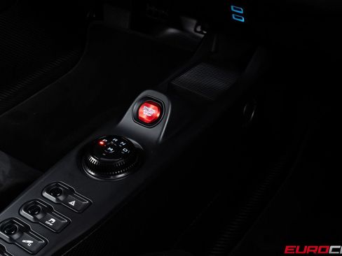 Used 2020 Ford GT Carbon Series RWD image 48