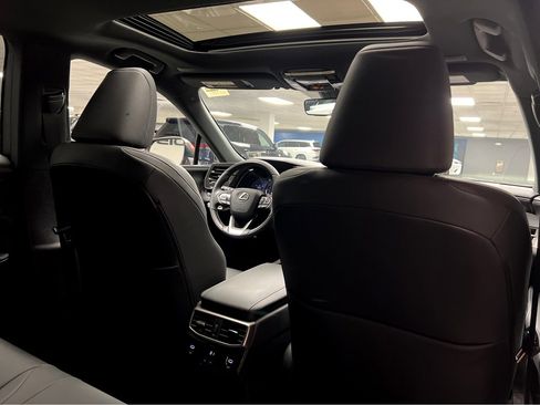 Certified 2025 Lexus RX 350 Premium image 22