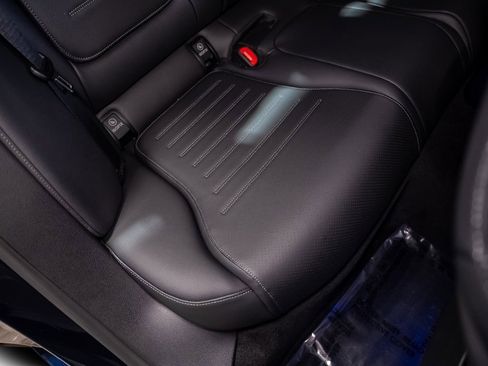 Used 2023 Mercedes-Benz C 300 4MATIC Sedan w/ AMG Line w/ Night Package image 38