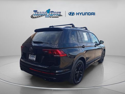 Used 2022 Volkswagen Tiguan SE R-Line image 9
