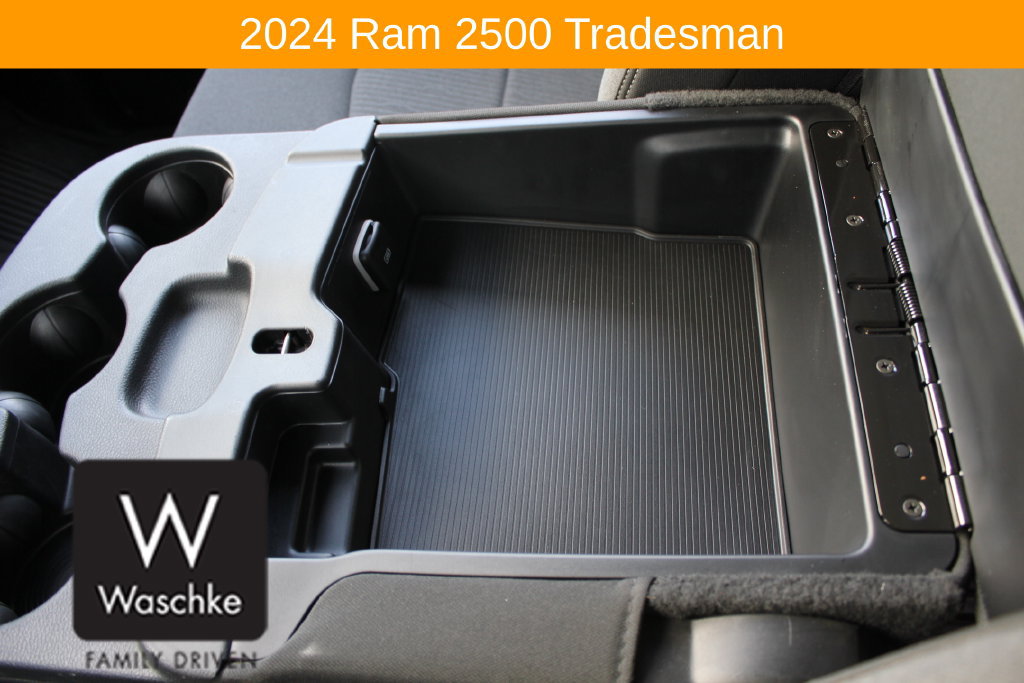 Used 2024 RAM 2500 Tradesman w/ Chrome Appearance Group AWD/4WD image 33
