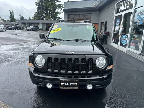 Used 2015 Jeep Patriot Sport w/ Power Value Group AWD/4WD image 3