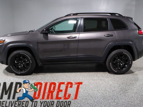 Used 2022 Jeep Cherokee Latitude w/ Sun & Sound Group AWD/4WD image 10