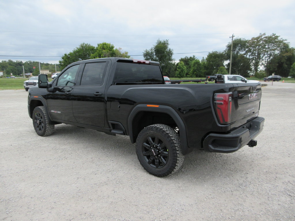 New 2026 GMC Sierra 2500 AT4 w/ Max Trailering Package AWD/4WD image 6