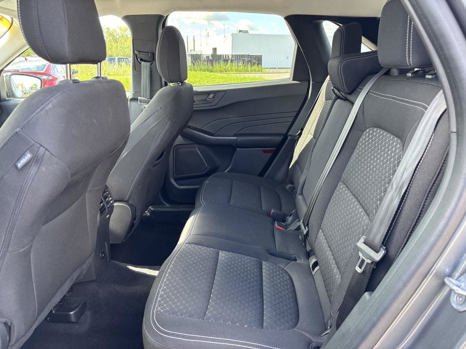 Used 2023 Ford Escape Active AWD/4WD image 30