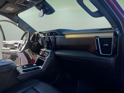 Used 2024 GMC Sierra 2500 Denali w/ Denali Reserve Package image 36