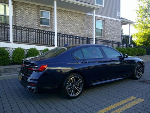 Used 2021 BMW 750i xDrive w/ Luxury Rear Seating Package AWD/4WD image 91