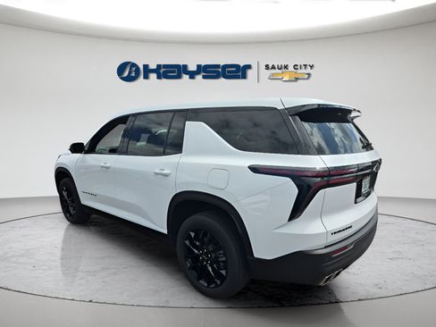 Used 2024 Chevrolet Traverse LS w/ Midnight/Sport Edition FWD image 6