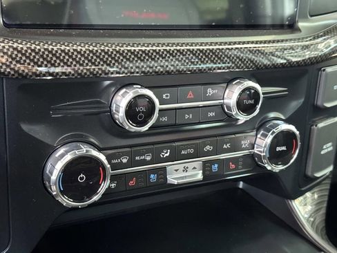 New 2025 Ford F150 Lariat w/ Equipment Group 501A Mid image 11