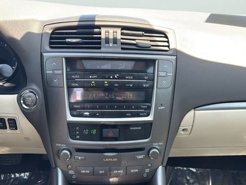 Used 2011 Lexus IS 250 w/ Premium Pkg Value Edition RWD image 24