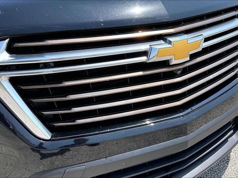 Used 2023 Chevrolet Traverse High Country FWD image 30