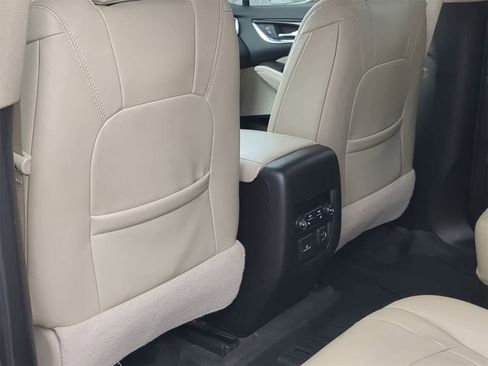 Used 2019 Buick Enclave Premium w/ Experience Buick Package image 25