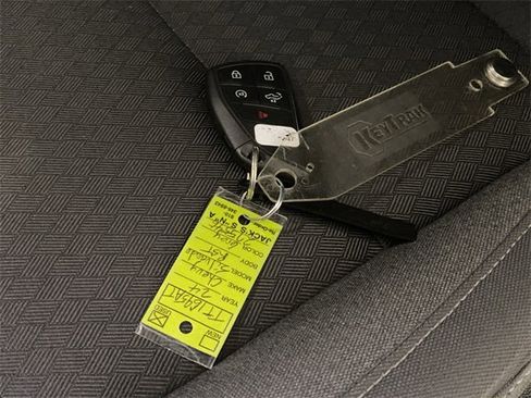 Used 2024 Chevrolet Silverado 1500 RST image 19