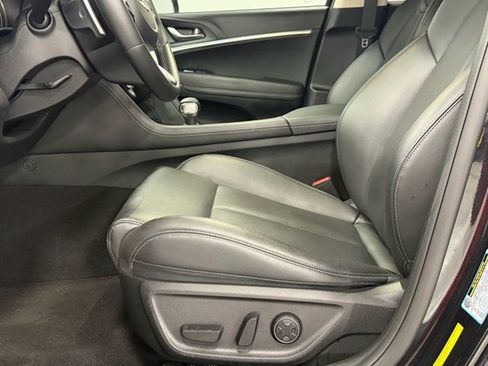 Used 2022 Genesis G70 2.0T image 10