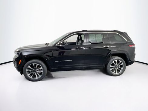 Used 2022 Jeep Grand Cherokee Overland AWD/4WD image 8