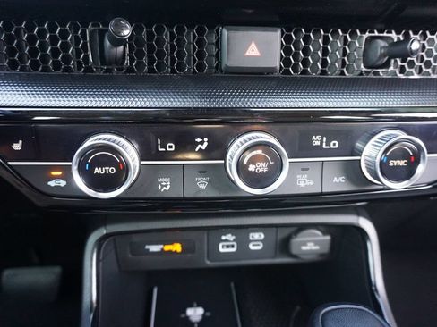 Used 2024 Honda CR-V EX-L image 12
