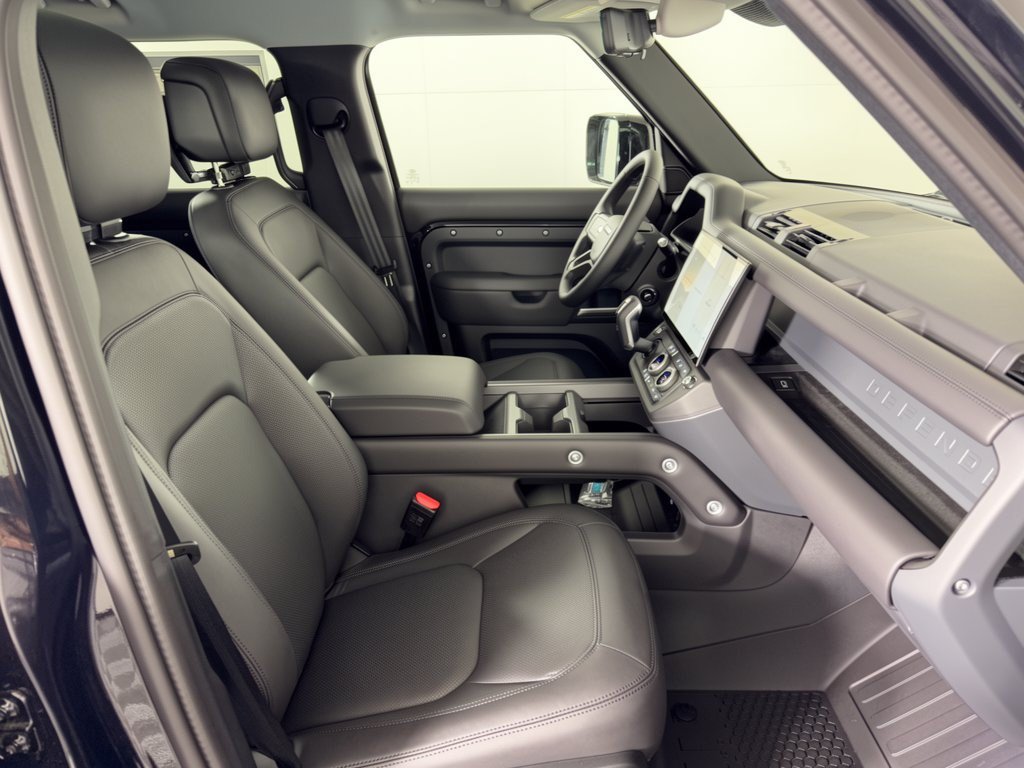 New 2026 Land Rover Defender 110 S AWD/4WD image 30