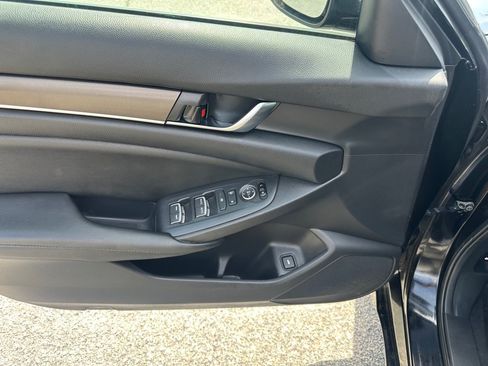 Used 2020 Honda Accord LX image 12