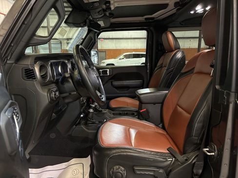 Used 2021 Jeep Wrangler Sport S image 19