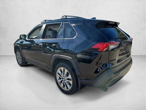 Used 2025 Toyota RAV4 XLE Premium image 7