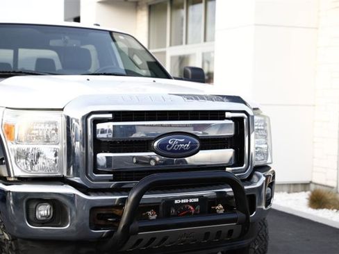 Used 2013 Ford F250 Lariat image 3