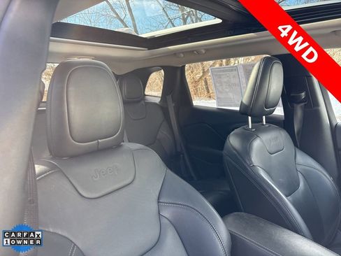 Used 2016 Jeep Cherokee Limited image 28