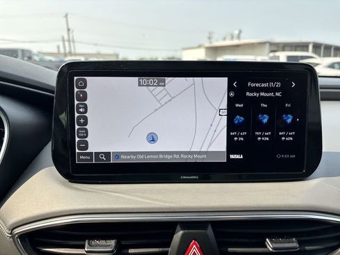 Used 2023 Hyundai Santa Fe SEL image 24