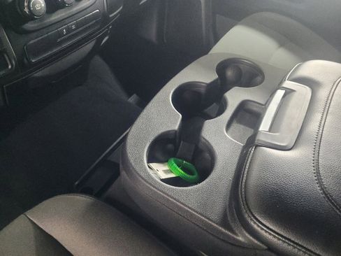 Used 2021 RAM 1500 Classic SLT image 26