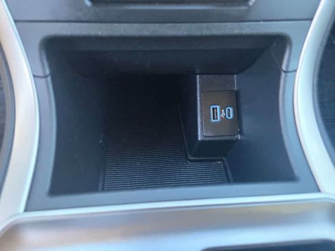 Used 2024 Ford Edge SEL image 15