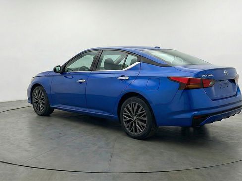 Used 2025 Nissan Altima 2.5 SV image 6