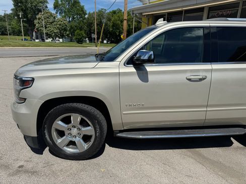 Used 2017 Chevrolet Tahoe Premier AWD/4WD image 4